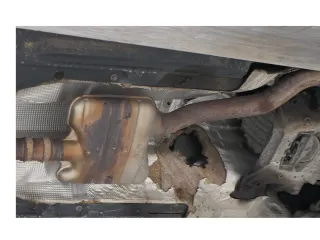 Audi A4 8K Auspuff Mitteltopf Mittelschalldämpf Benziner CDNB CDNC - Bild 1