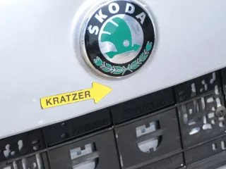 Skoda Roomster 5J Heckklappe hinten Kofferraumklappe mit Scheibe silber - Bild 5