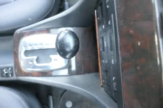 Audi A6 4B Griff Knopf Automatik Schaltknauf Schalthebel Leder schwarz S-line - Bild 1