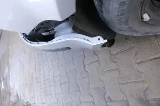 VW Passat 3BG Stoßstange vorne Frontstoßstange Stoßfänger silber LA7W reflexsilb - Bild 2