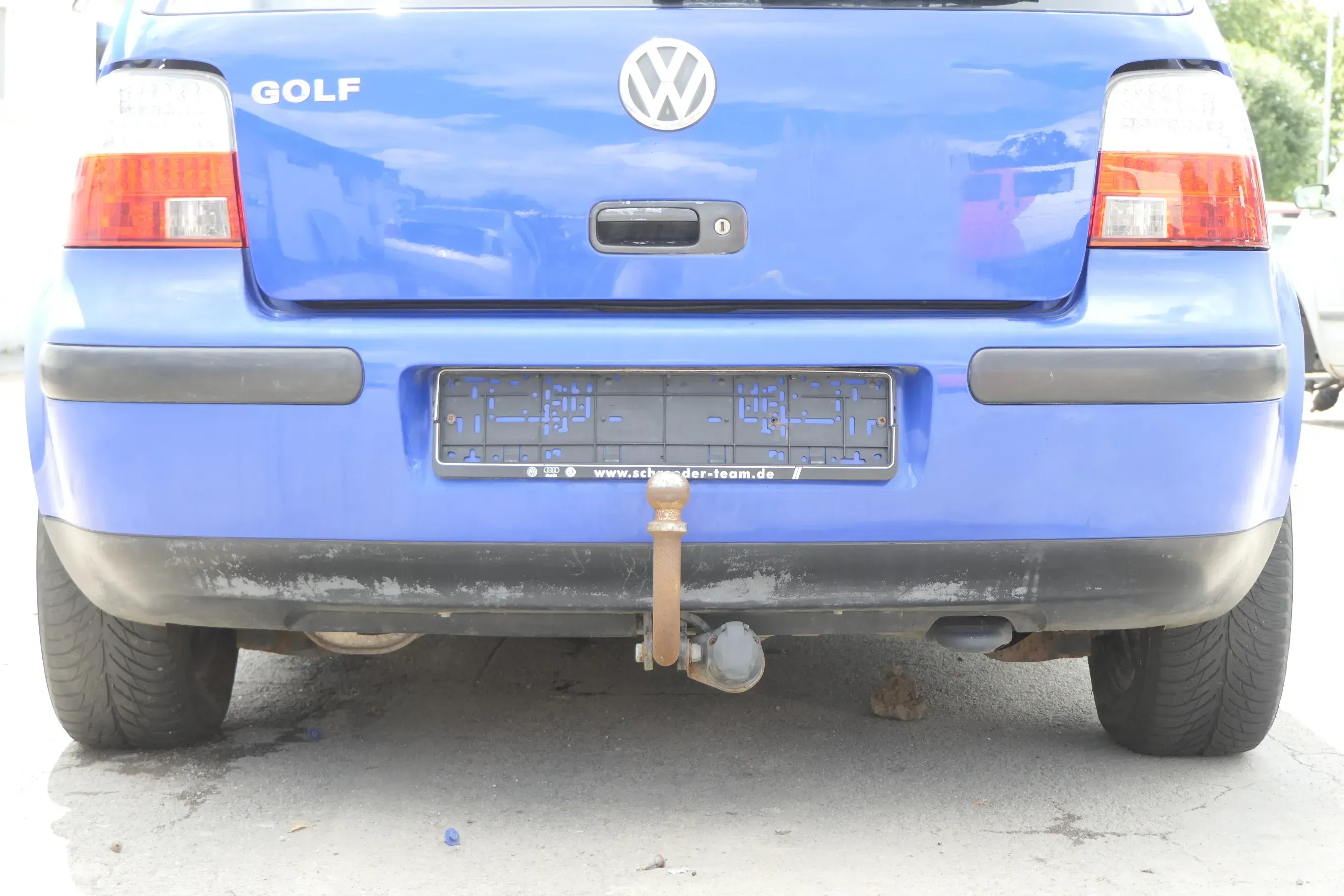 VW Golf 4 Limousine Stoßstange hinten Heckstoßstange Stoßfänger blau LW5Z 159934 - Bild 1