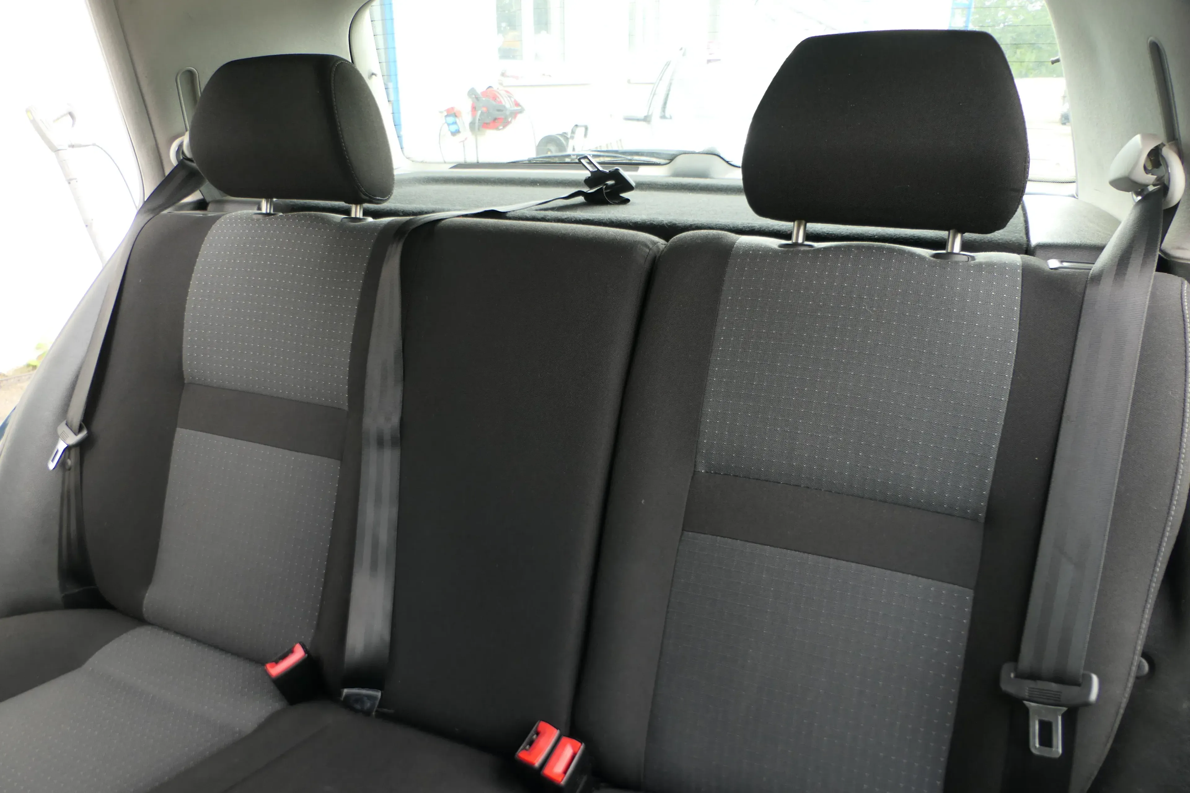 Golf 4 Limousine Sitz Rückbank Rücksitzbank Sitzfläche Sitze Kopfstützen schwarz - Bild 1