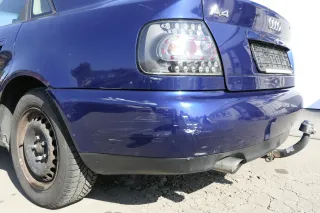 Audi A4 B5 Limousine Stoßstange hinten Heckstoßstange blau LZ5K biscaBj99 - Bild 3