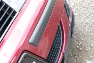 Leon 1M Toledo Stoßstange vorne Stoßfänger Grill rot LS3R - Bild 10