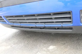 VW Golf 4 Stoßstange vorne Frontstoßstange Stoßfänger blau LW5Z SWR - Bild 9