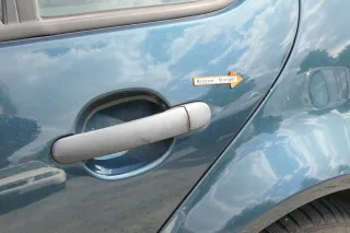 VW Golf 4 1J Limousine Tür hinten links grün LC6X (KEINkombi) - Bild 6