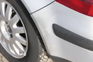 VW Golf 4 Limousine Stoßstange hinten Heckstoßstange Stoßfänger silber grau - Bild 6
