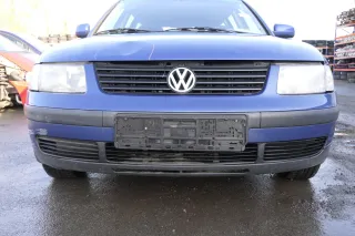 VW Passat 3B Stoßstange vorne Frontstoßstange Stoßfänger blau LR5V Grill - Bild 1