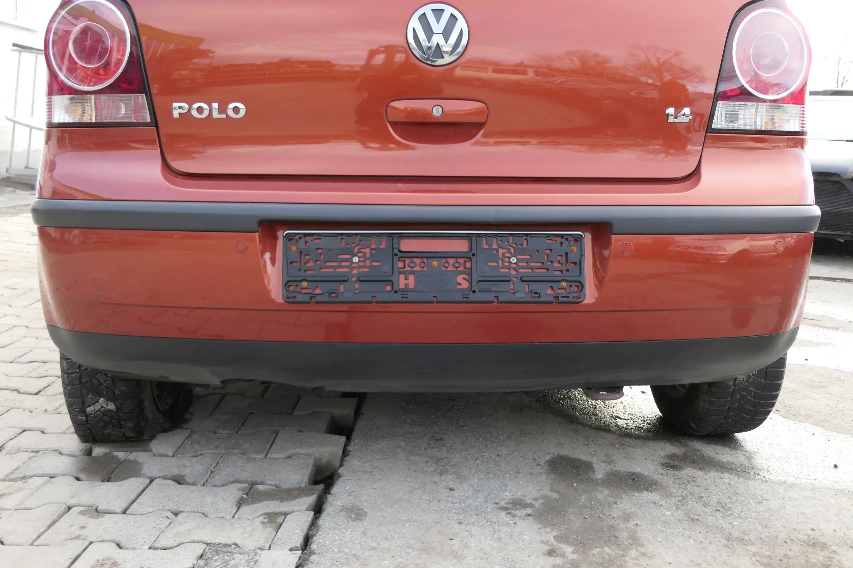 VW Polo 9N 9N3 Stoßstange Heckstoßstange hinten orange LA2W PDC - Bild 1