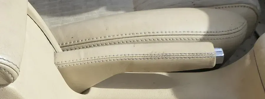 VW Passat 3BG Handbremse Feststellbremse Leder beige sonnenbeige - Bild 1