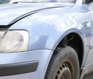 VW Passat 3B Kotflügel vorne links blau grau grün türkis (evtl. LB7T oder ???) - Bild 2