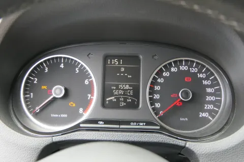 VW Polo 6R Tacho Tachometer Kombiinstrument 228.000km 6R0920860D Benziner
