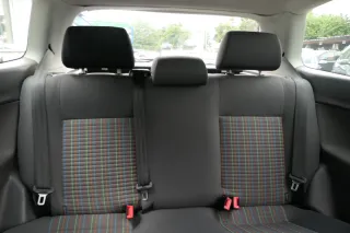 VW Polo 9N 9N3 Sitz Rückbank Sitzfläche Sitze 3 Punkt Gurt hinten mit Kopfstütze - Bild 2