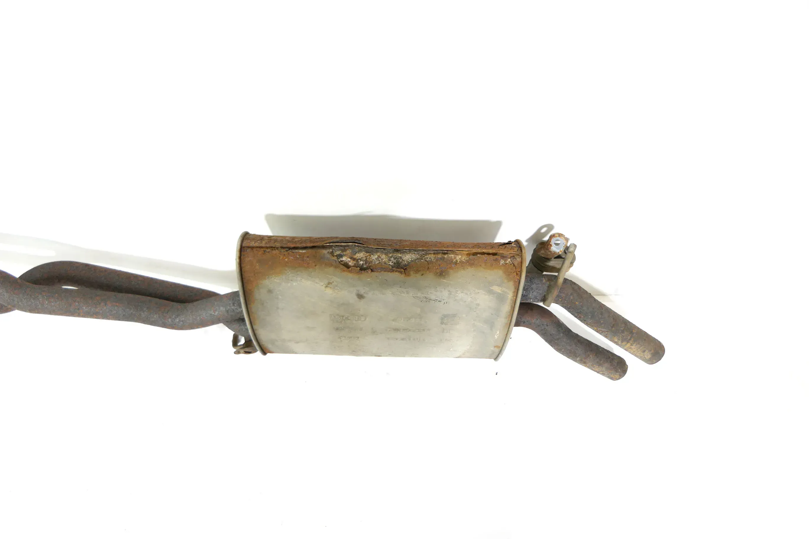 A4 8E B6 Auspuff Mitteltopf Mittelschalldämpfer 2,4 BDV AMM 8E0253409S    MÄNGEL - Bild 1
