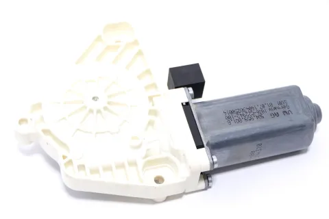 Article AQ22M