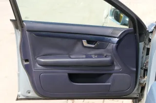 1x A4 8E B6 Türverkleidung Verkleidung Tür vorne links blau maritimblau - Bild 3