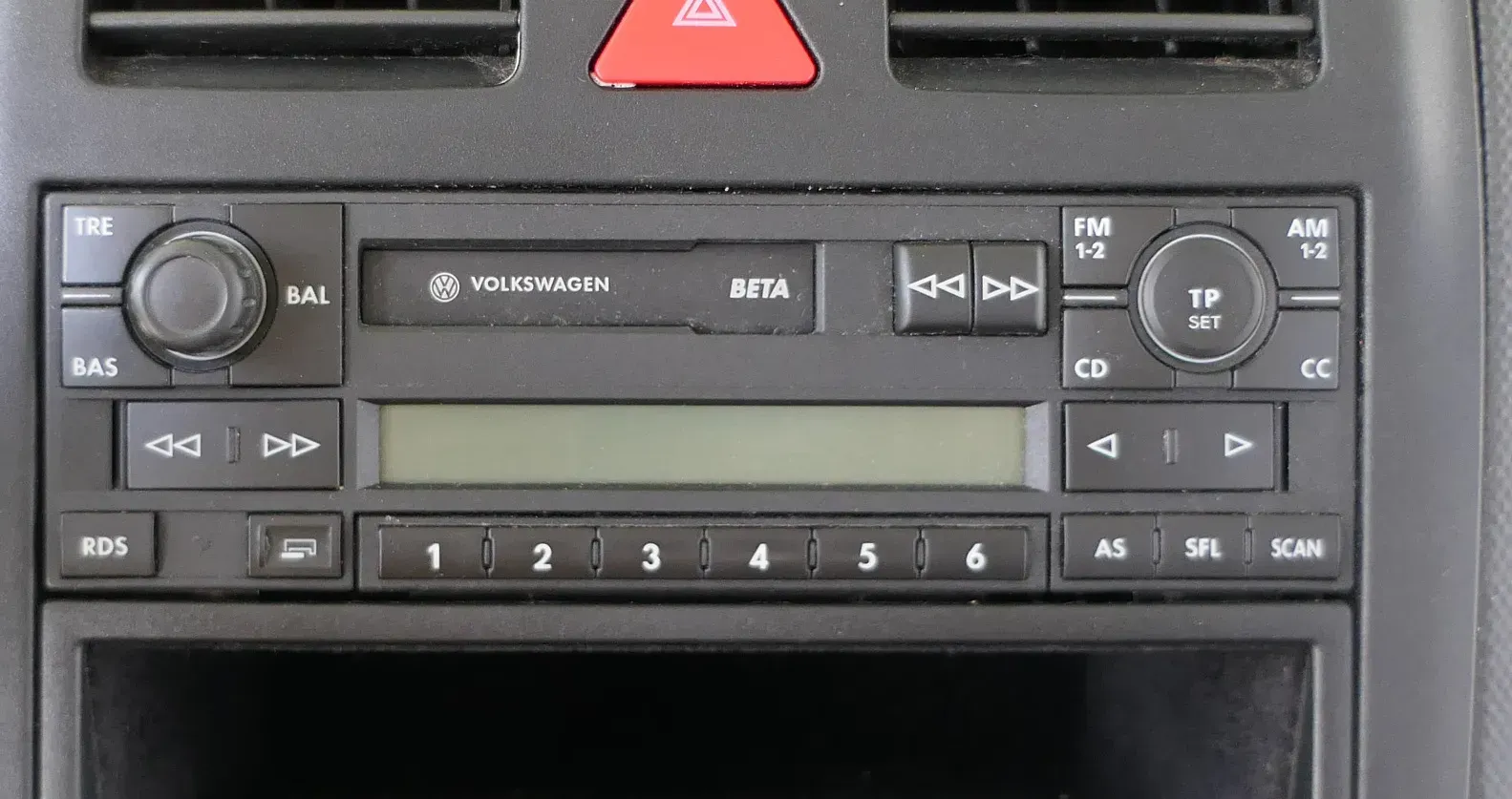 VW Golf Passat Radio Beta FÜR CD Player Wechsler - mitCode - Bild 1