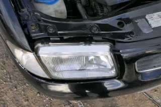 Audi A3 8L Stoßstange Frontstoßstange vorne schwarz LY9B mit Grill - Bild 6