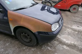 VW Golf 4 Kotflügel vorne rechts - Bild 1