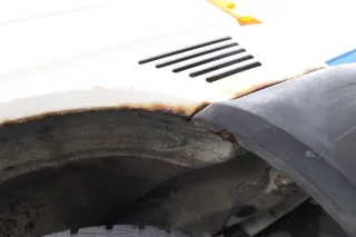 VW T4 kurze Version Kotflügel vorne rechts weiß R902 7D0821104B - Bild 7