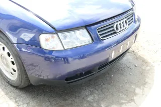 Audi A3 8L Stoßstange Frontstoßstange vorne blau LZ5K mit Grill - Bild 3