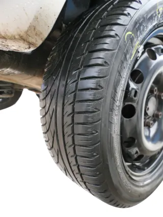 2x VW Polo 9N Ibiza Felgen Reifen 195/50 R15 82V Sommerreifen 6jx15H2 ET43 4-5mm - Bild 2