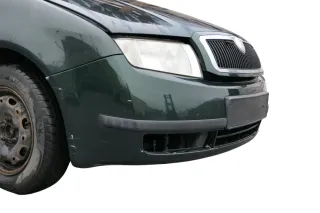 Skoda Fabia 6Y Stoßstange Stoßfänger vorne silber grün LF8C 2000-2004 - Bild 14