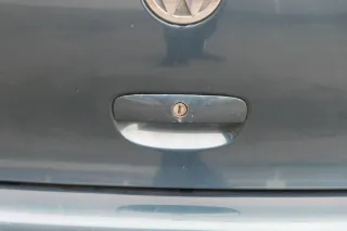 VW Polo 9N3 9N Heckklappe Kofferraumklappe Klappe grün LC6X - Scheibe - Bild 6