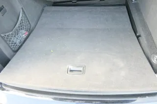 Audi A4 B7 8E Variant Kombi Verkleidung Teppich Kofferraum schwarz - Bild 1