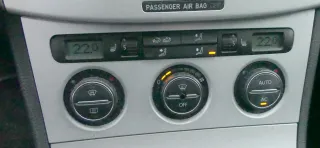 VW Passat 3C Steuergerät Klimaanlage 3C0907044DM Heizung Sitzheizung Anzeige - Bild 1