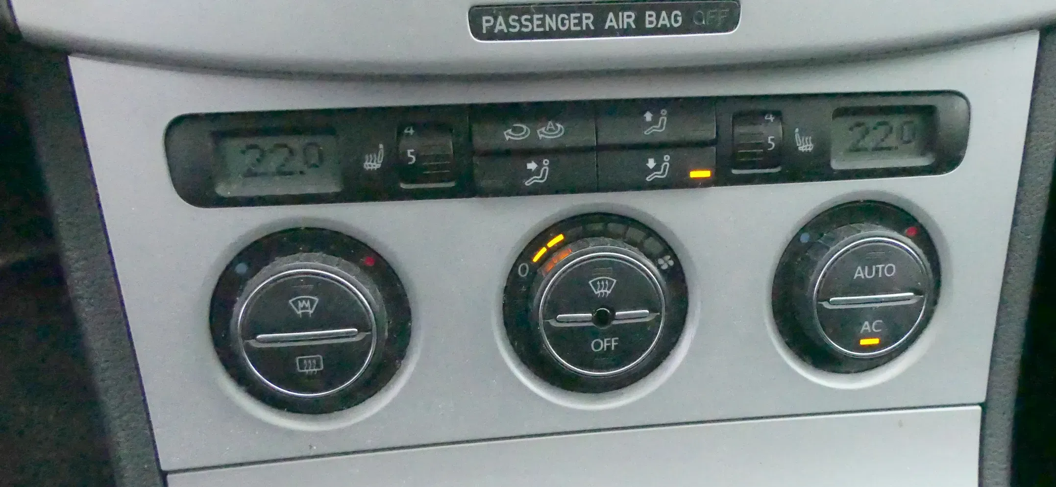 VW Passat 3C Steuergerät Klimaanlage 3C0907044DM Heizung Sitzheizung Anzeige - Bild 1