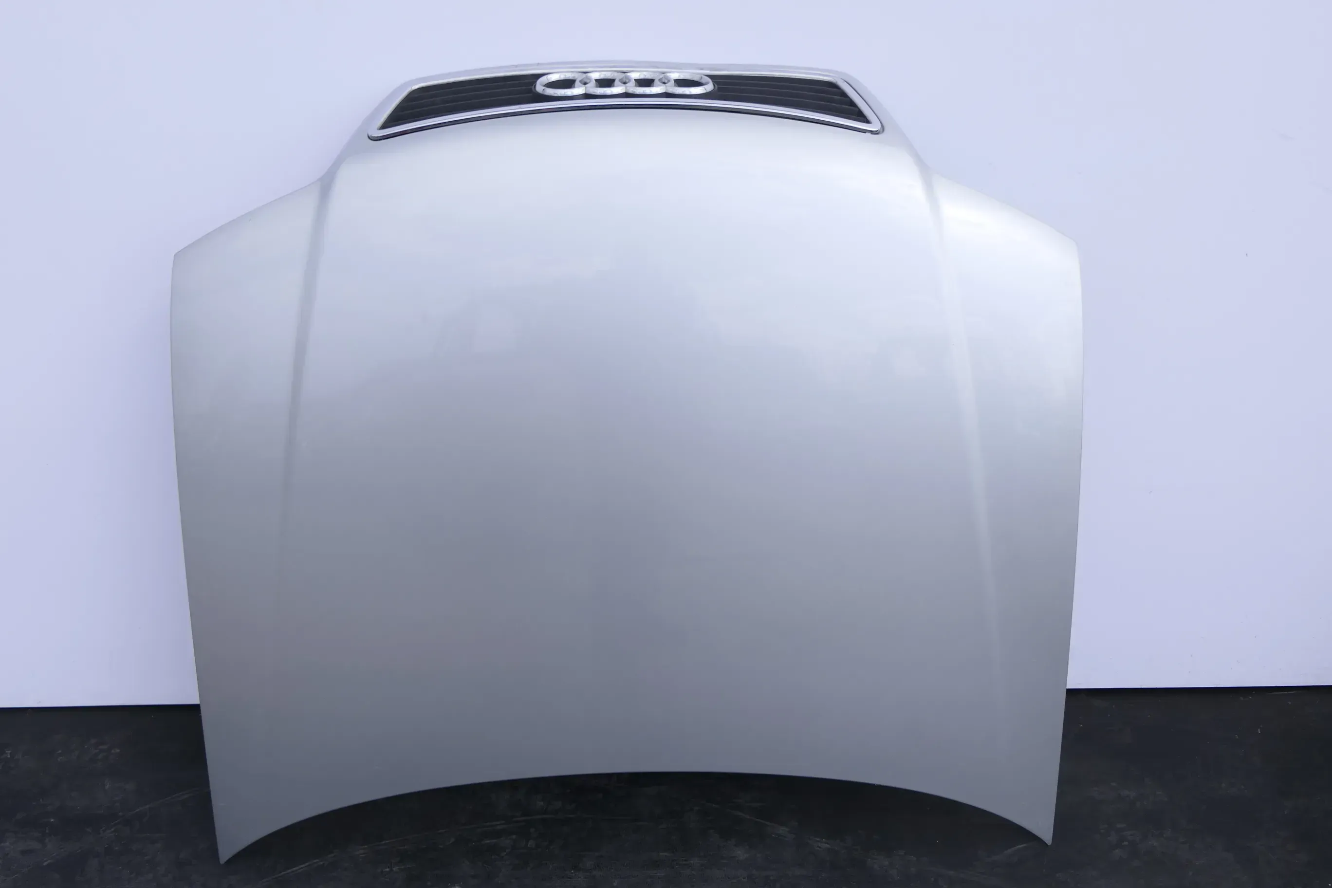 Audi A6 4B Motorhaube Klappe vorn (bis ca. Ende 2001) silber Haube Grill - Bild 1