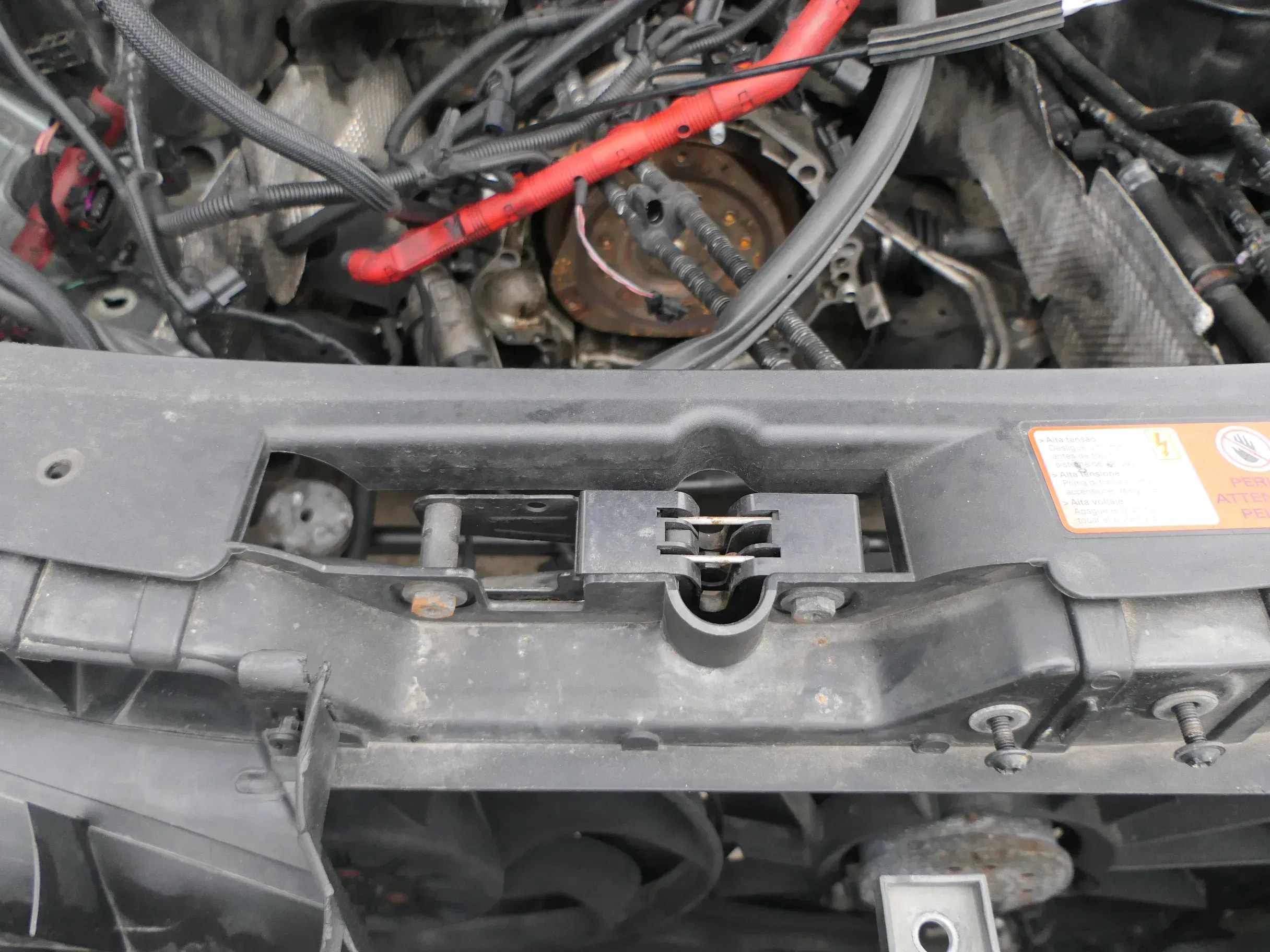 Audi A6 4F Motorhaube Motorhaubenschloß Schloß Klappenschloß vorn ## - Bild 1