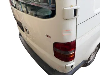 VW T5 Facelift T6 Flügeltür Klappe hinten rechts weiß R902 mit Scheibe - Bild 13