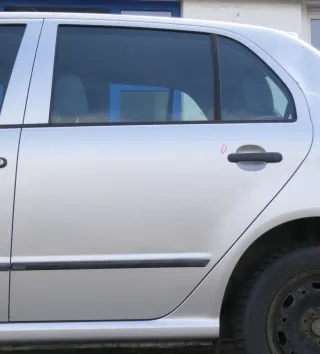 Skoda Fabia 6Y Limousine Schrägheck Tür hinten links grau silber LF7T - Bild 1
