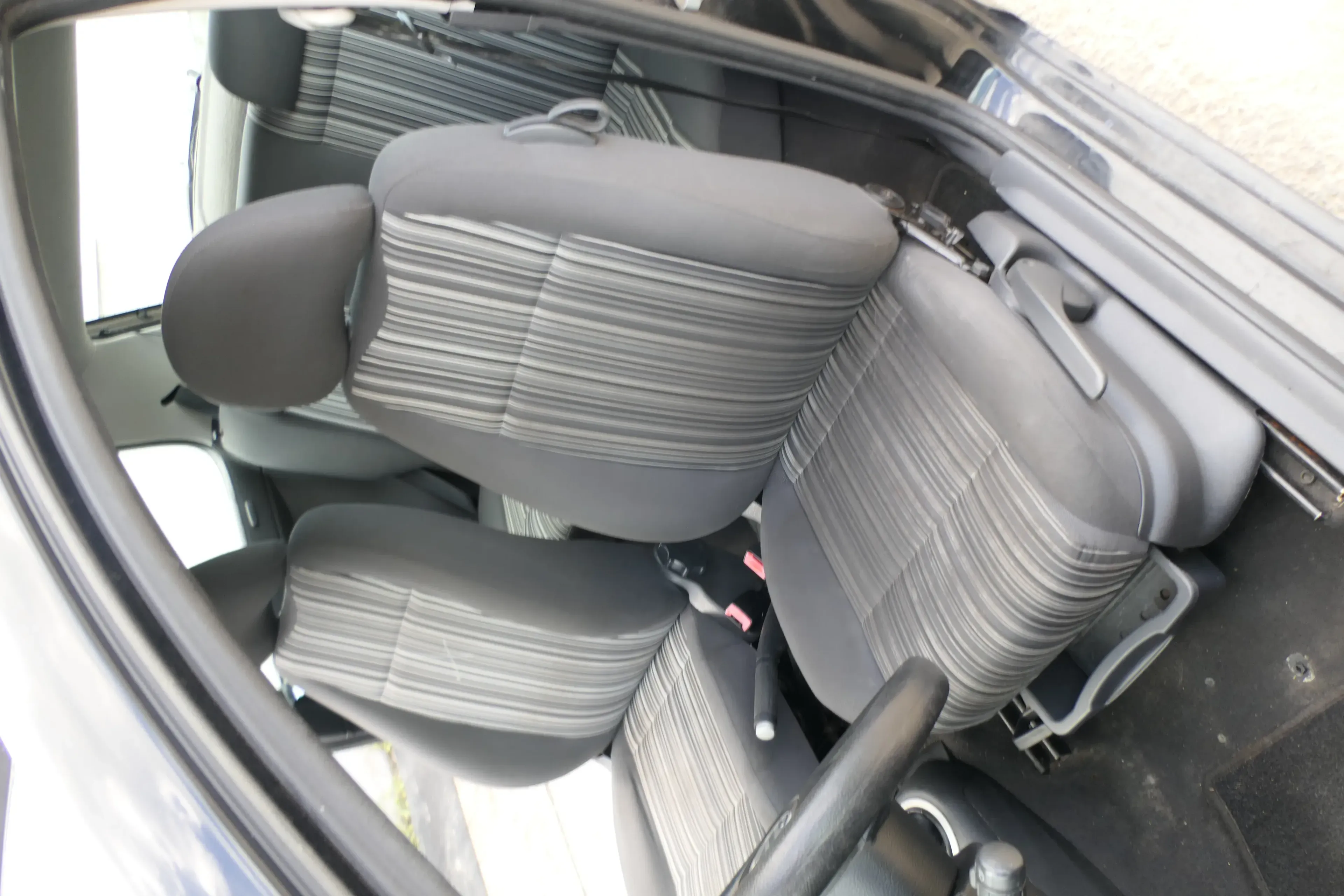 VW Fox Sitz Fahrersitz vorne links OHNEAirbag höhenverstellbar  v - Bild 1