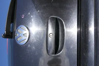 VW Polo 9N3 9N Heckklappe Kofferraumklappe Klappe schwarz LC9Z - Scheibe - Bild 2