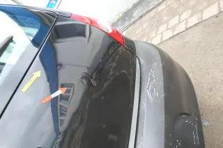 VW Fox 5Z Heckklappe Kofferraumklappe Klappe hinten + Scheibe schwarz L041 - Bild 7