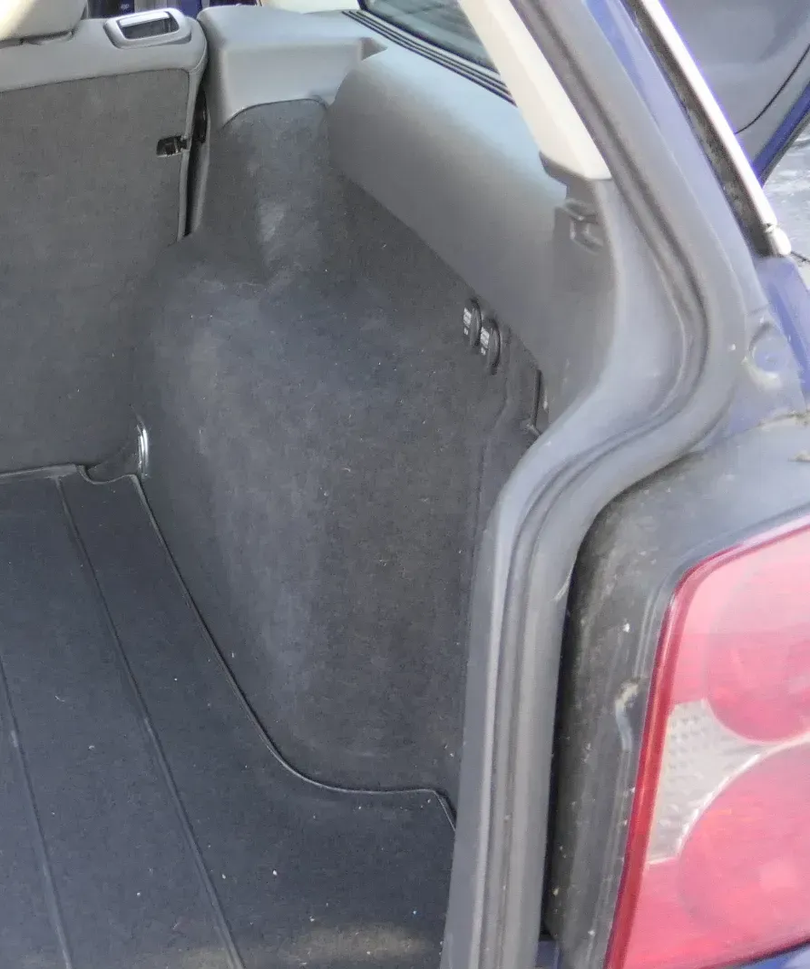Passat 3BG 3B Abdeckung Verkleidung Kofferraum hinten rechts anthrazit - Bild 1