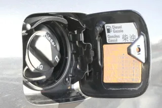 Audi A3 8L Tankdeckel Klappe Tankklappe Tank schwarz LZ9W - Bild 2