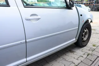 VW Golf 4 Bora Tür vorne rechts Beifahrertür 4/5-Türer + Kombi silber LB7Z satin - Bild 2