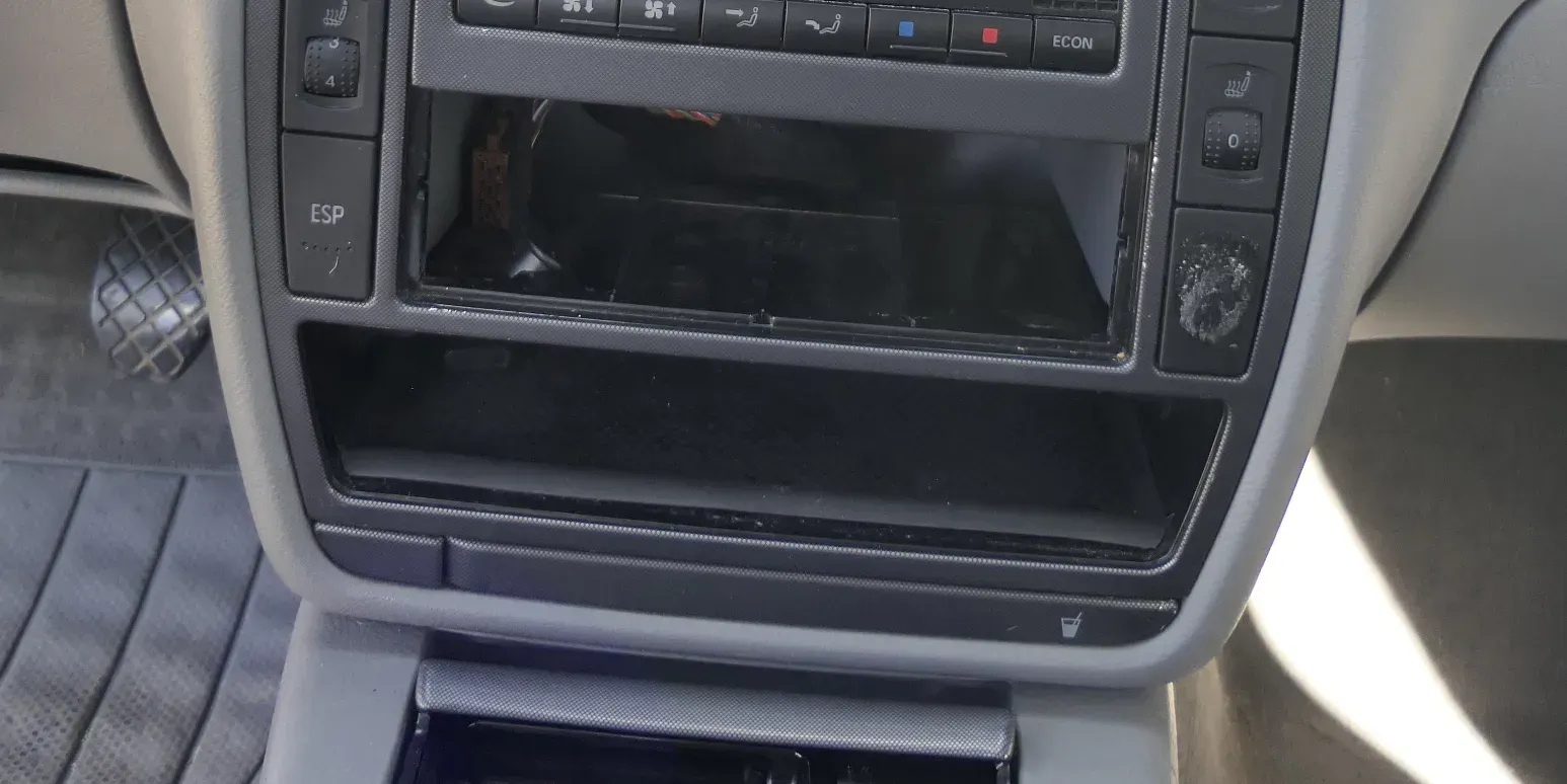 VW Passat 3B Mittelkonsole Verkleidung Optik Dekor Türgriff Aschenbecher Becherh - Bild 1