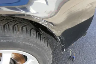 Audi A6 4B Kotflügel vorne rechts schwarz LY9B (bis ca.Mitte 2001passend - Bild 4