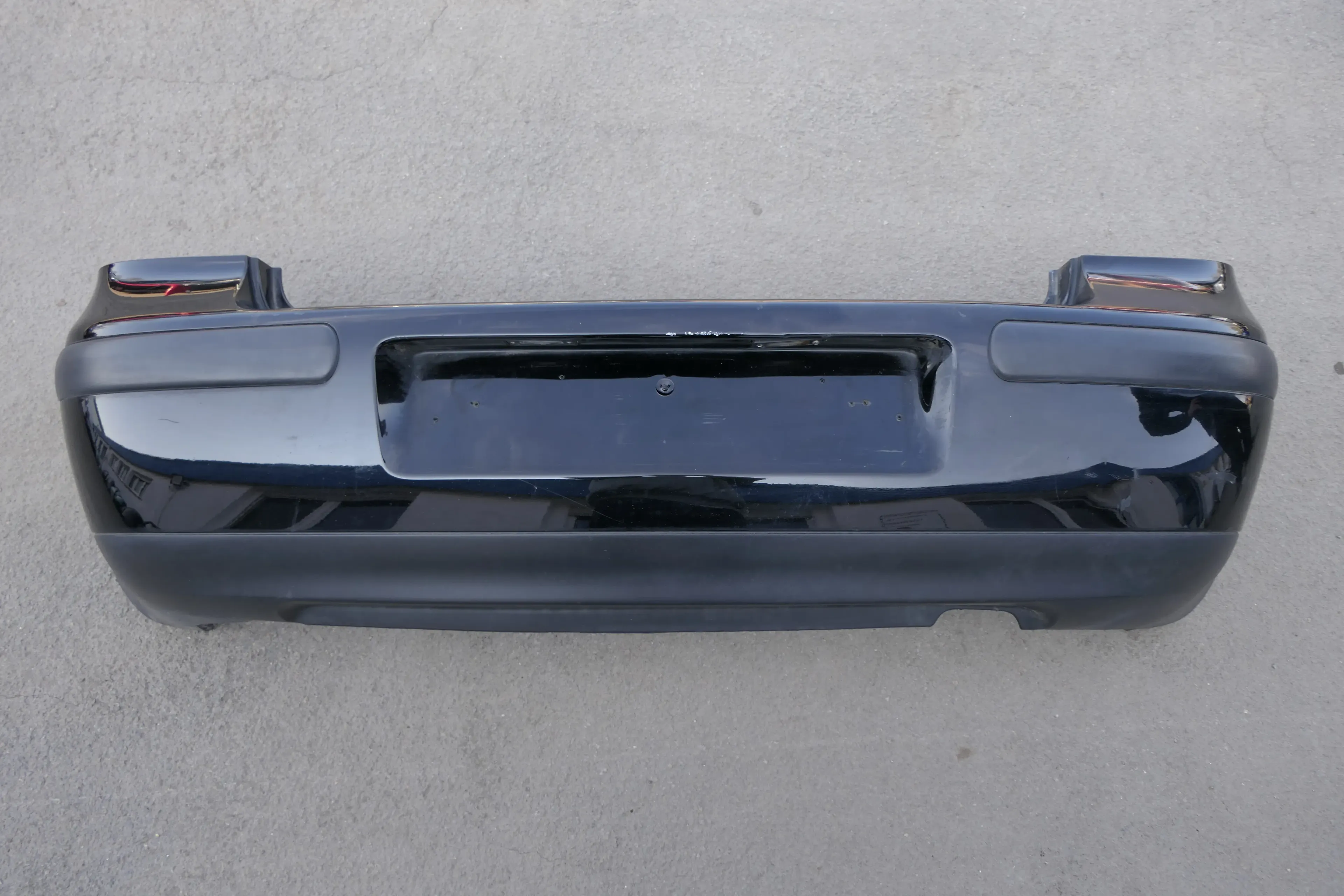 VW Golf 4 Limousine Stoßstange hinten Heckstoßstange Stoßfänger schwarz L041 yy - Bild 1