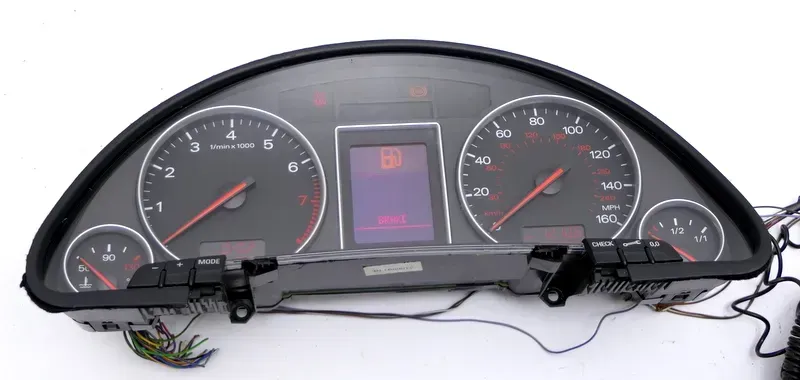 Audi A4 8E B6 Tacho Tachometer Kombiinstrument 8E0920950G 245.000 MPH Benziner - Bild 1