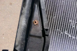 Audi A4 8E B6 1,8T + 4 Zylinder Schloßträger Kühler Träger 8E0805594 - Bild 2