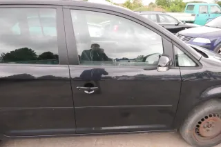 VW Touran 1T 1T3 Tür vorne rechts Beifahrertür schwarz LC9X - ohne Anbauteile - Bild 1