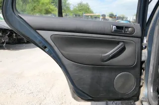 1x VW Golf 4 1J Limousine Türverkleidung Verkleidung Tür hinten links schwarz - Bild 1