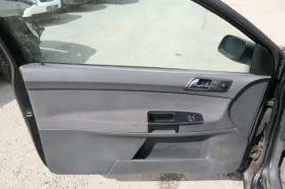 1x VW Polo 9N Türverkleidung Verkleidung Tür vorne links 2/3-Türer Fahrertür - Bild 4