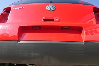 VW Lupo Stoßstange hinten Heckstoßstange Stoßfänger rot LP3G - Bild 8
